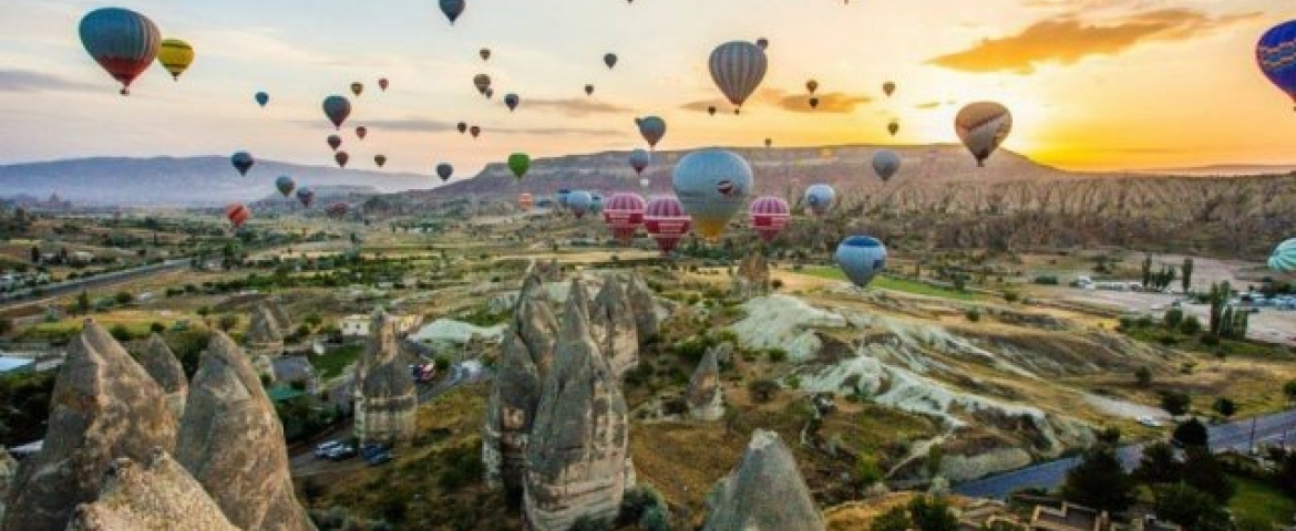 Bayram`da, Otobüsle Kapadokya Turları